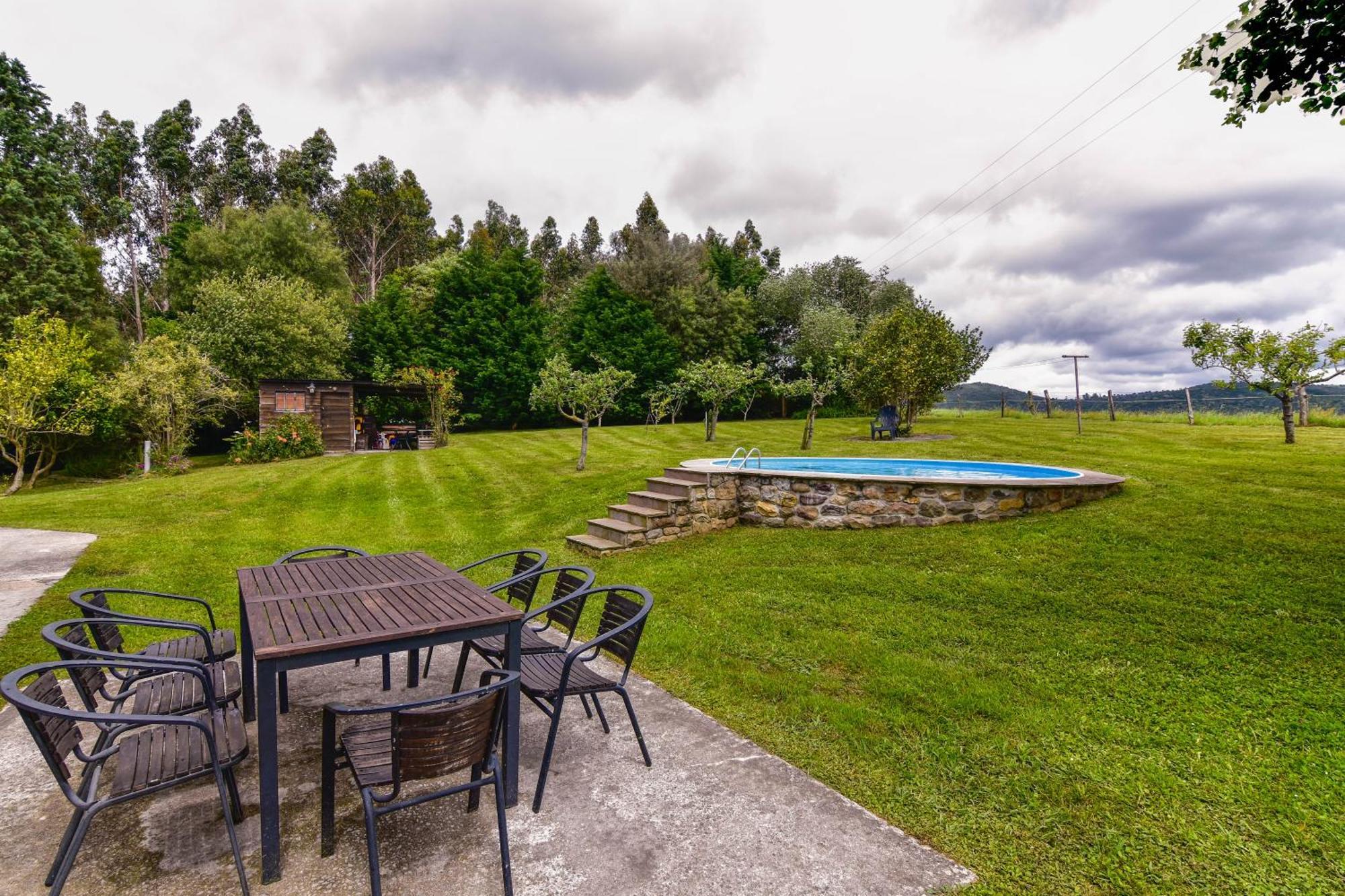 Casa Con Gran Jardin Y Piscina En Cabarceno Villa Villanueva  Luaran gambar